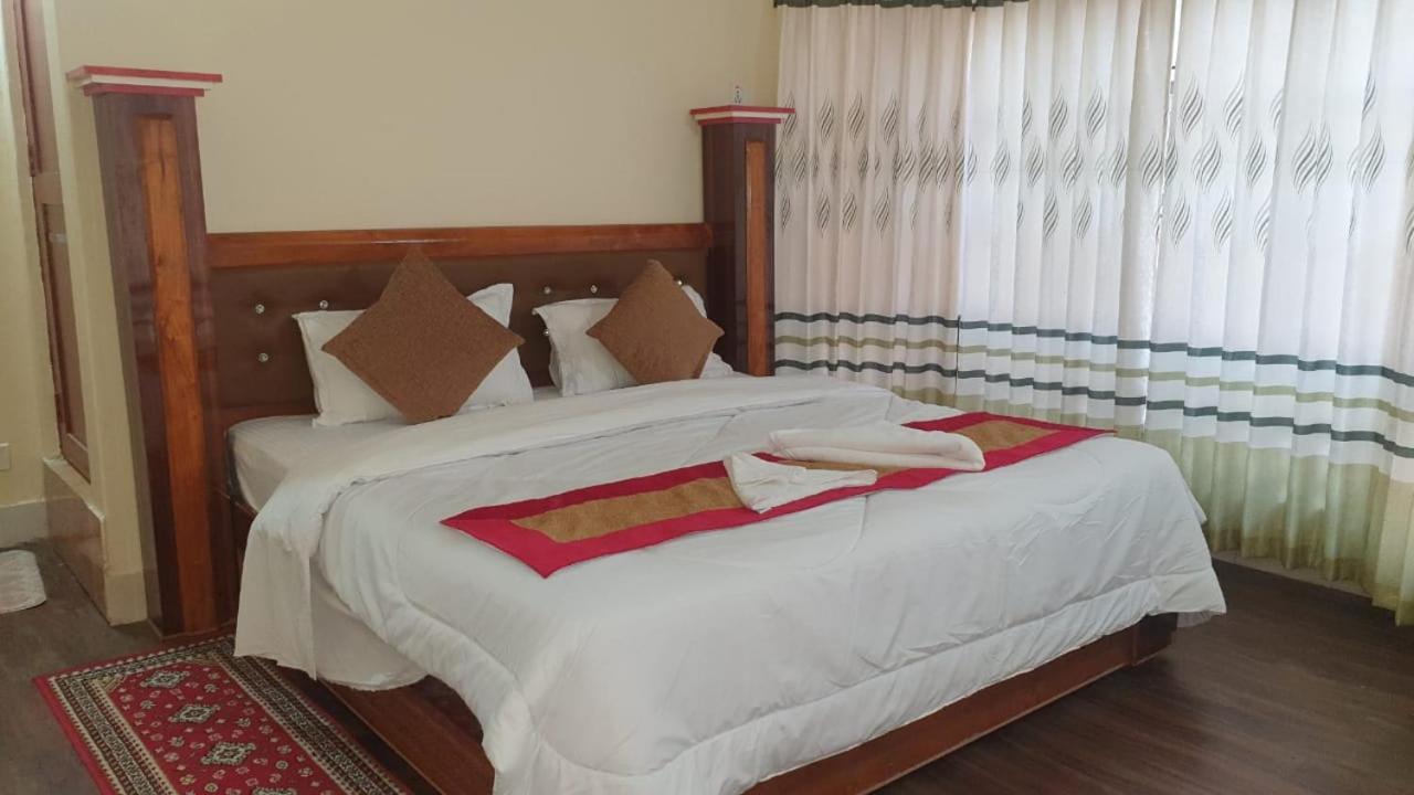 London House Resort บิรัทนาการ์ ภายนอก รูปภาพ