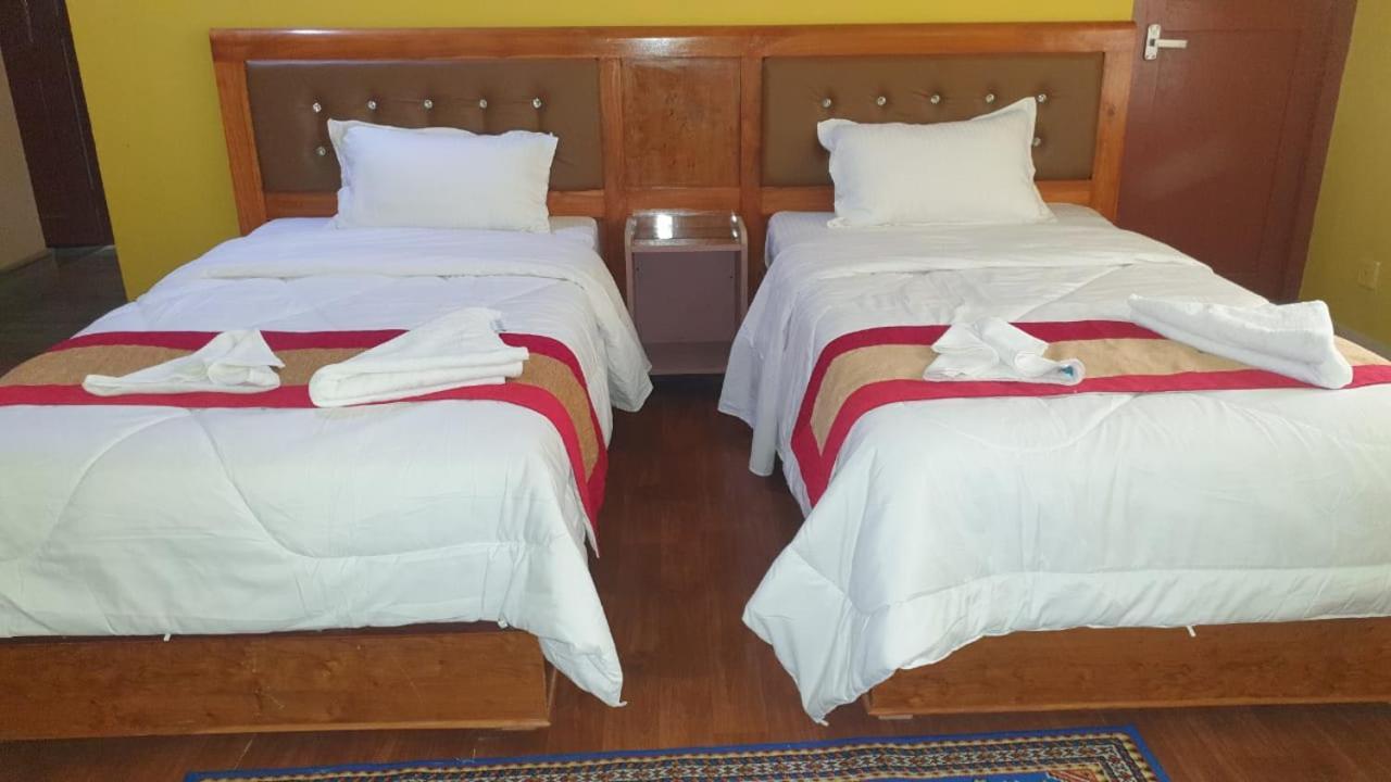 London House Resort บิรัทนาการ์ ภายนอก รูปภาพ