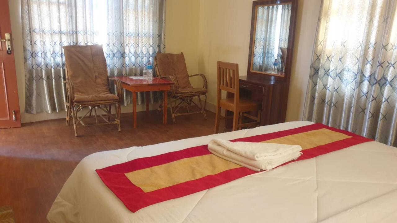 London House Resort บิรัทนาการ์ ภายนอก รูปภาพ